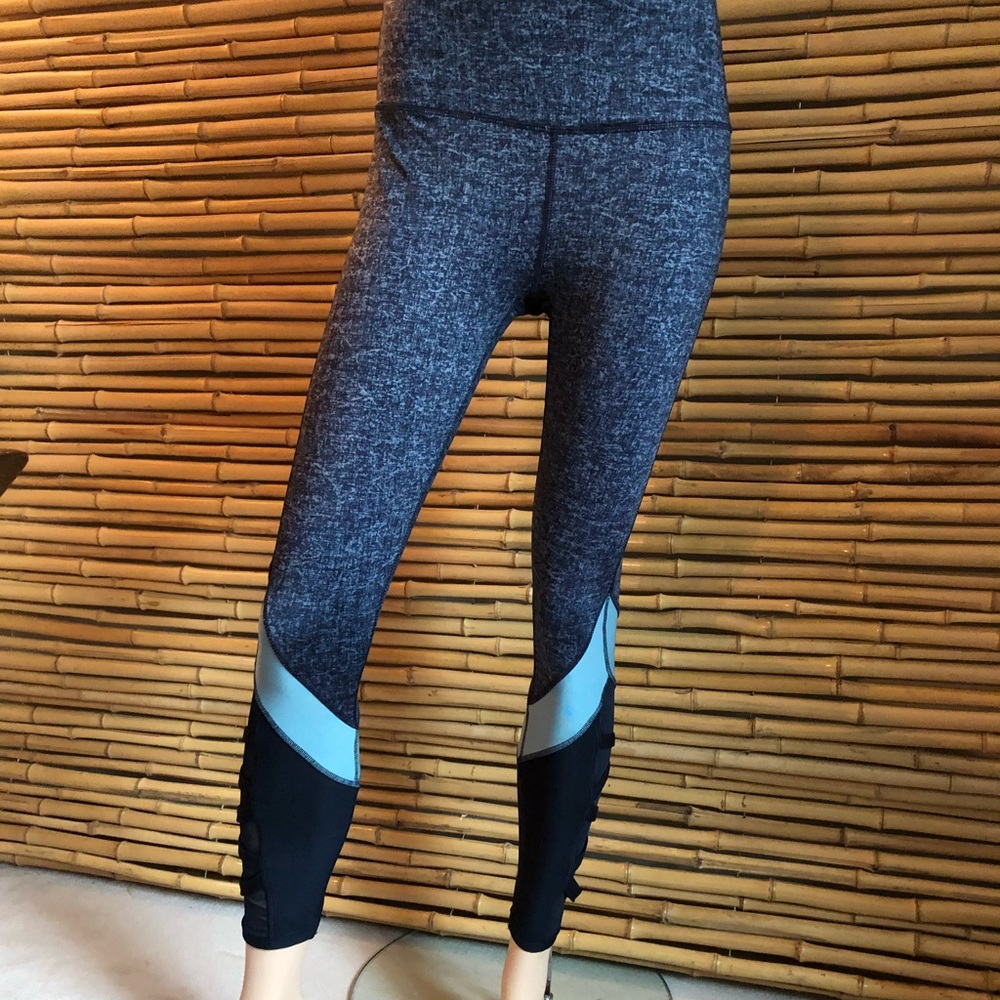 Athletic leggings